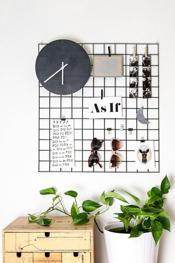 Metal wall grid